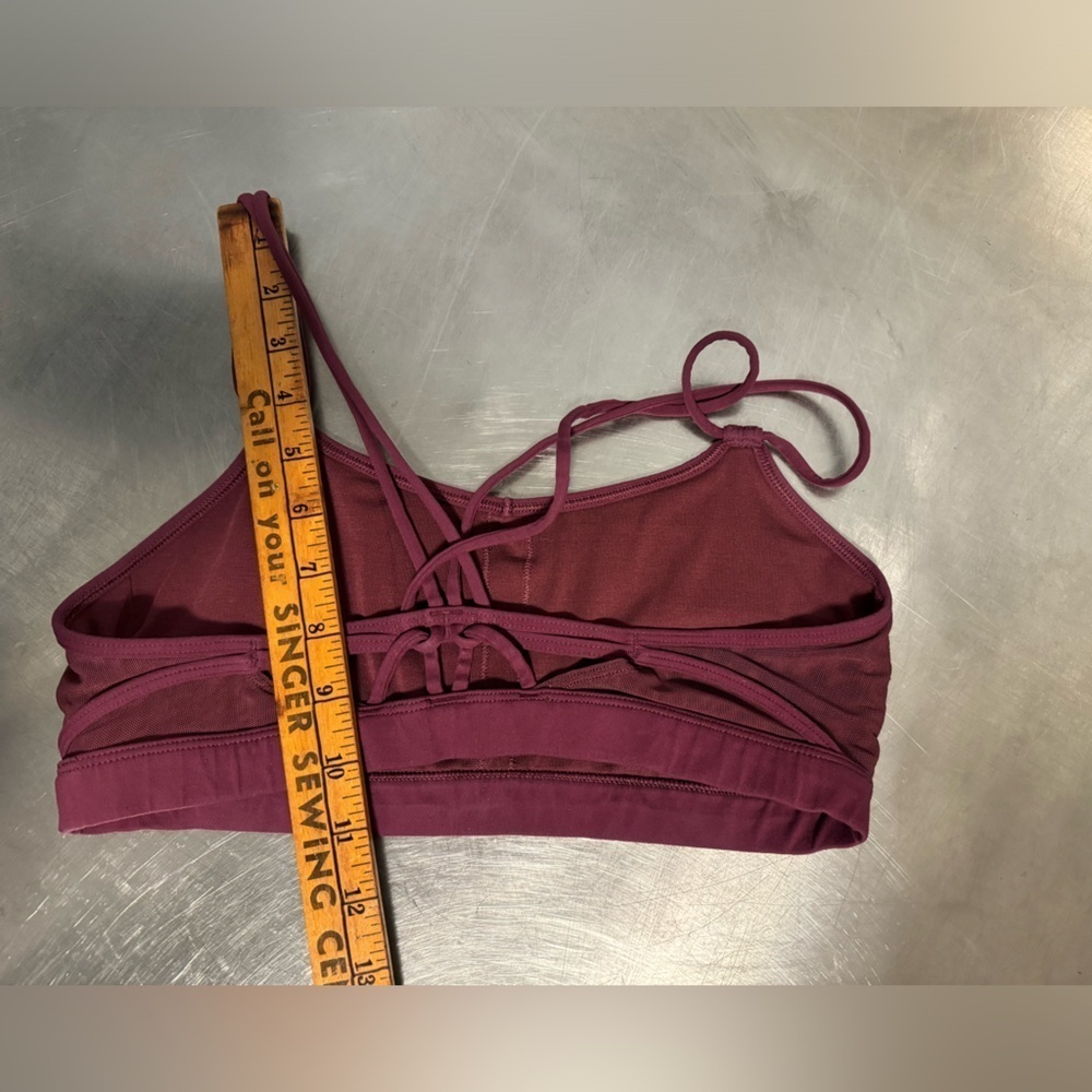 Lululemon - Make A Move Bra US6 - Picture 4 of 7